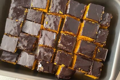 Receita de Bolo de Cenoura com Cobertura de Chocolate